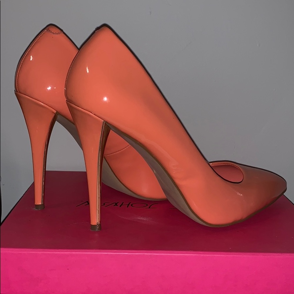 Steve Madden Pointy Toe Pumps